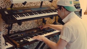02. Blending Bass Line with Arpeggiator, Stacking Low End Sources, Panning, DI vs Amplifier, Reverb