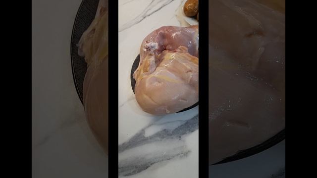 27.05 МЯСО КУРИЦЫ ЗАПЕЧЁННОЕ С ГРИБАМИ. смотреть онлайн