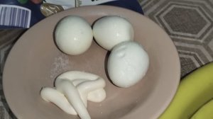 Мукбанг яйца в крутую и салат из огурцов и помидоров
