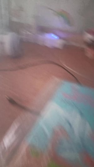 р