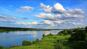На правом берегу