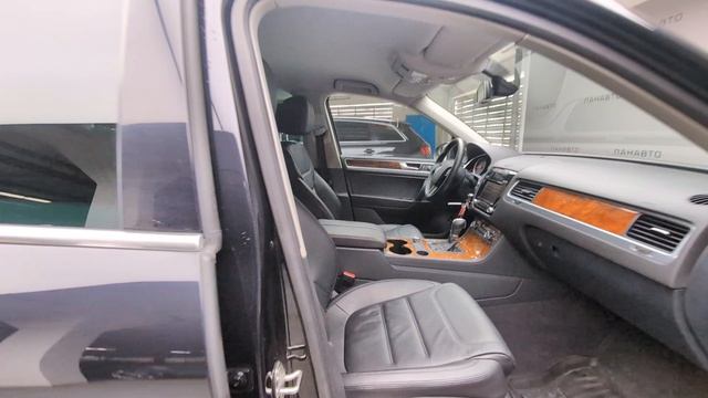 Volkswagen Touareg 3.0d AT (204 л.с.) 4WD смотреть онлайн