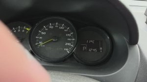 Renault Fluence как вывести индикацию времени и температуры на дисплей бортового компьютера