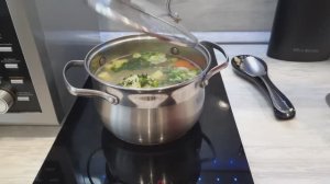 Светлый бульон в УХЕ !!!  Уха из Щуки!