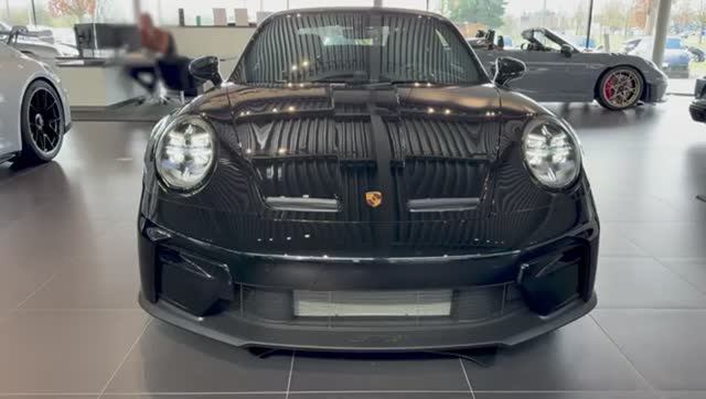 Новый 2027 Porsche 911 GT3 Touring — обзор салона и экстерьера смотреть онлайн