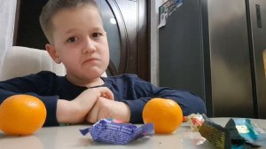 обзор на четыре конфеты видео от чебупель