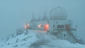 Echoes of the Frozen Observatory – Dark Ambient Soundscape