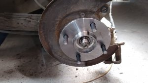 Замена задней ступицы Nissan Almera N16