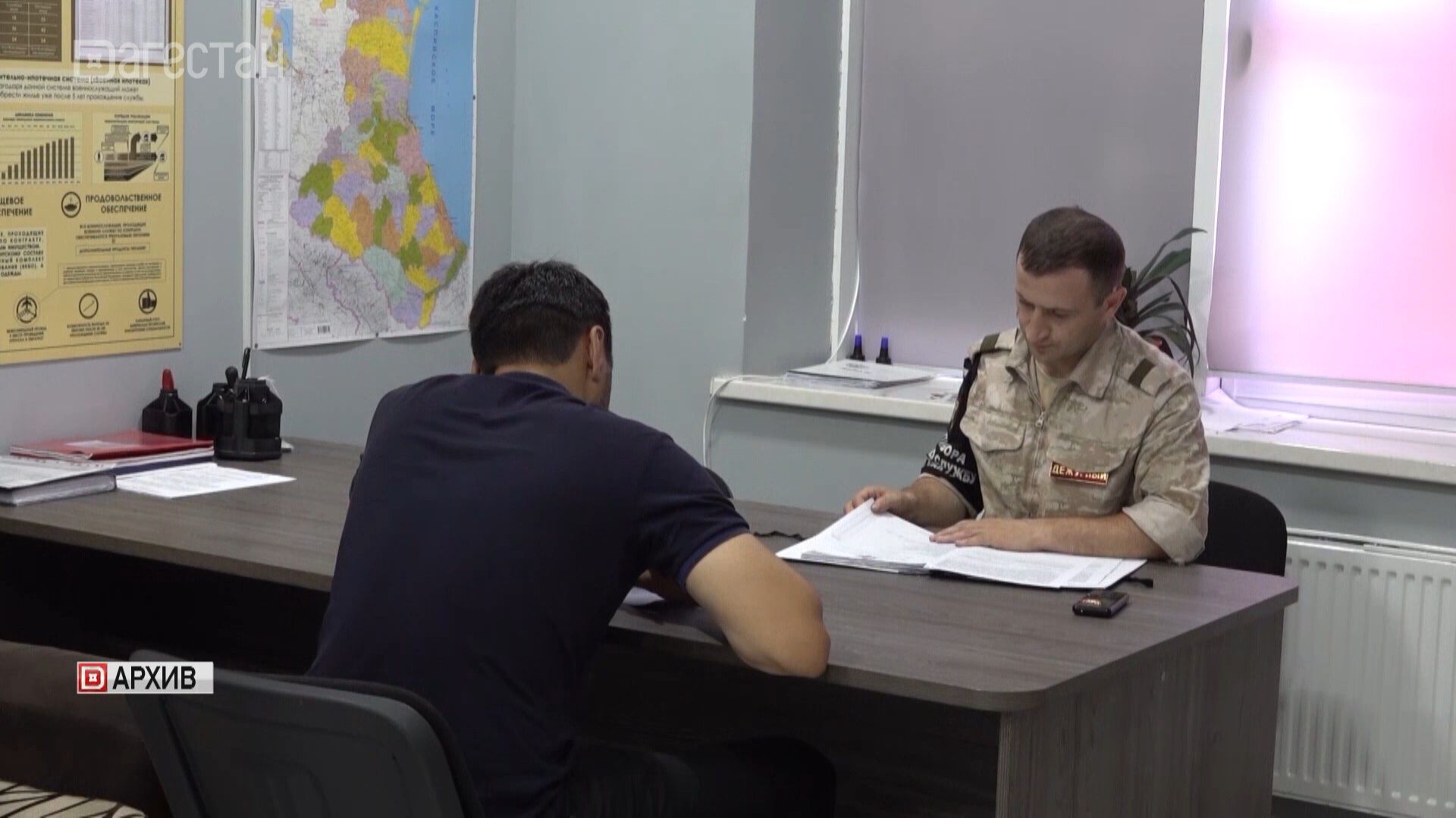 Около 2-х млн руб. получают военнослужащие заключившие контракт