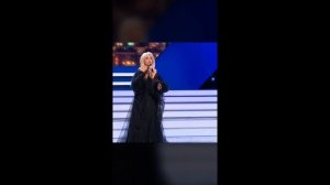 Ирина Аллегрова! В ночь океан не успеет скрыть следы прощанья...