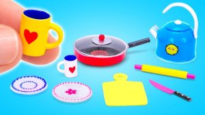 Кукольная кухня своими руками из переработанных материалов 🍳