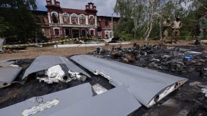 РЕН ТВ публикует кадры из бомбоубежища колледжа в Старобельске