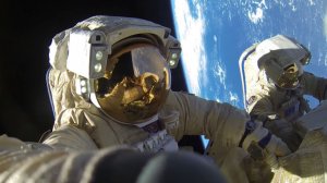 Первый за год выход в открытый космос выполнили росскийские космонавты с борта МКС