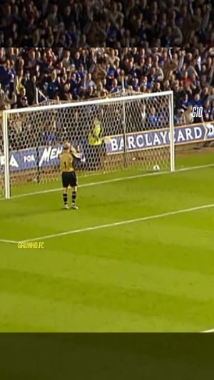 0 IQ Moments in Football 😂😱 #shorts (38)
