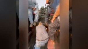 Вот это сельское хозяйство! На паровом тракторе тянут 44 плуга одновременно, чтобы попытаться уст...