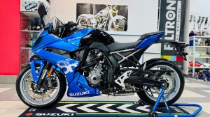 Suzuki GSX-8R