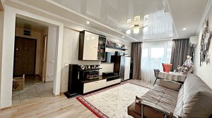 Шикарная трехкомнатная квартира 70 кв.м. евроремонт мебель и техника. Краснодарский край, г. Армавир