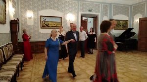 Полонез открывает вечер