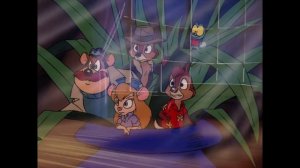 Фрагмент из мультфильма «Чип и Дейл: Спасатели» — Волшебный ковер (1989)