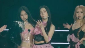 Blackpink «Pretty Savage» dance mirrored