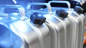 В Подмосковье введут штрафы за продажу бензина подросткам