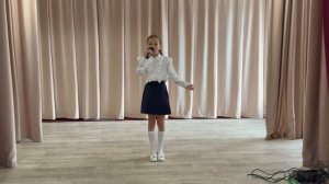 Попова София , песня « Пой, пой ветерок»