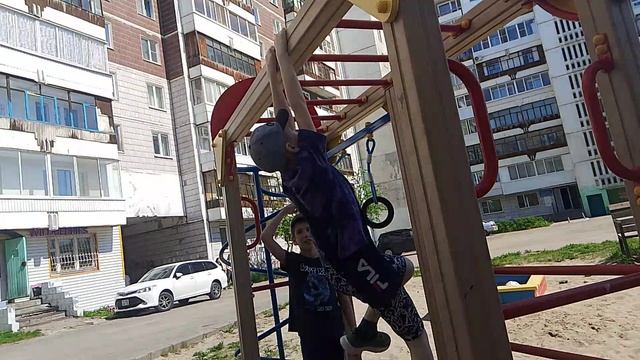 1 Часть игры в пол это лава смотреть онлайн