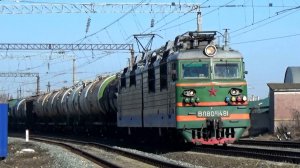 ВЛ80с-1481 с грузовым поездом