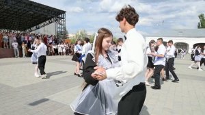 Последний звонок: прощание с детством, встреча с будущим