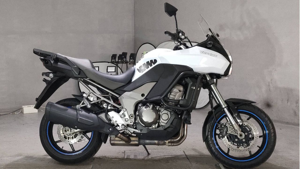 Kawasaki VERSYS 1000 - JKALZT00AAA000688