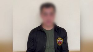 Полицейские Москвы задержали грабителя, сорвавшего золотую цепь с шеи мужчины на инвалидной коляске