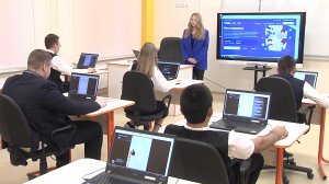 Материально-техническое переоснащение школ и благоустройство общественных территорий