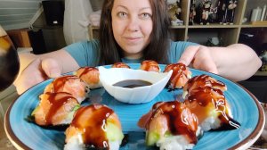 Мукбанг Роллы Суши и сладкая тарелка!