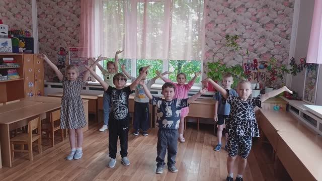 МЫ ДОЧКИ И СЫНОЧКИ! смотреть онлайн