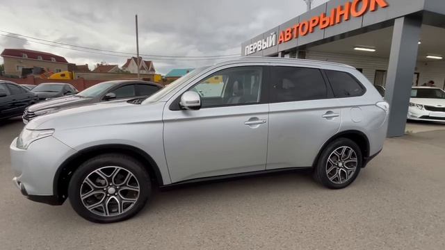 Mitsubishi Outlander '2014 Z8TXTGF3WEM026583 смотреть онлайн
