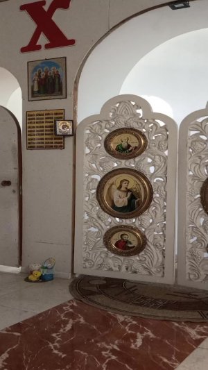 Божественная служба в храме Святой Троицы