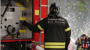 Автобус и грузовик загорелись на стоянке в Подольске