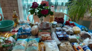 Покупки продуктов и одежды на рынке и в магазинах🛍️