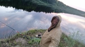 Тихая охота ранний утром на рыбалку с удочкой. Весенняя покатушки с мопедом
