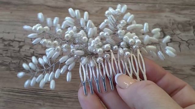 Гребень ручной работы из бусин