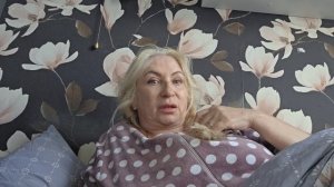 ВЫЛИЛА МОЛОКО,ОБОССАЛАСЬ И ОРЁТ!