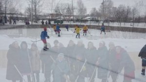 🏒❄️ Сельская забава: хоккей с мячом