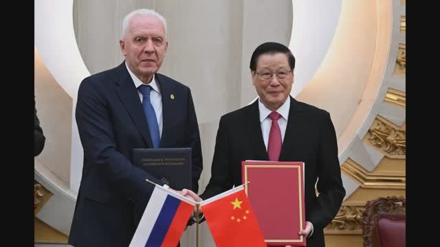 Генеральный прокурор РФ А.Гуцан с Генеральным прокурором Китая Ин Юном, Пекин, 27 мая 2026 года