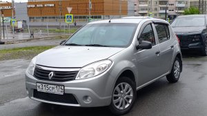 Обзор автомобиля RENAULT SANDERO год 2013