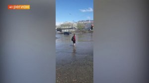 ГРУНТОВЫЕ ВОДЫ ВЫШЛИ В МИКРОРАЙОНЕ «СЕВЕРО-ВОСТОК» СТОЛИЦЫ КАМЧАТКИ • БЕЗ КОММЕНТАРИЕВ