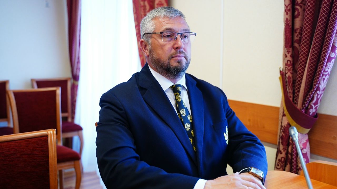 Михаил Крупин назначен на пост детского омбудсмена на новый пятилетний срок смотреть онлайн