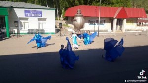 Прибыли в Тетюши. Раньше я ничего не слышал об этом городе — а тут целое шоу