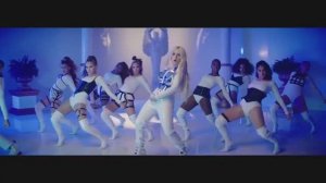 Ava Max - Kings & Queens
