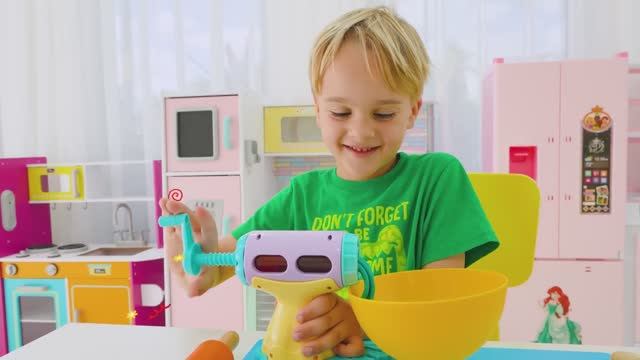Весёлые приключения с волшебными гигантскими игрушками! смотреть онлайн