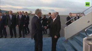 _Красная_ковровая_дорожка_и_оркестр_Владимира_Путина_встретили_в Казахстане